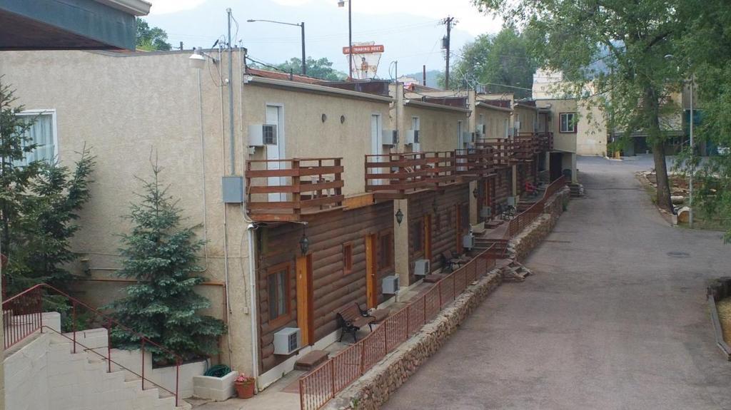 Park Row Lodge Маниту-Спрингс Экстерьер фото